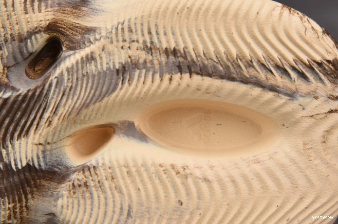 Clay GX8774 Cream Foam Adidas RNNR Yeezy MX 1212